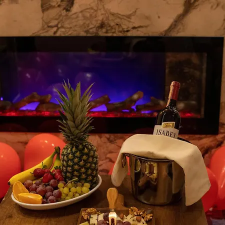 Ren Hotel *